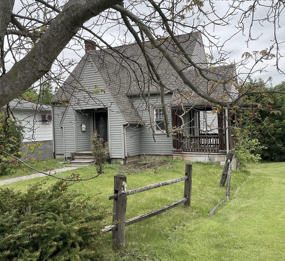 1122 Mifflin Street, Saxton, PA 16678