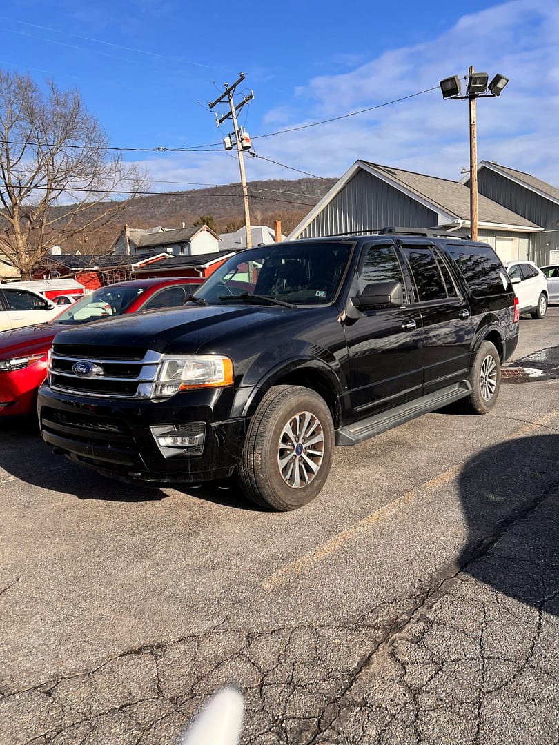 2017 Ford Expedition EL XLT