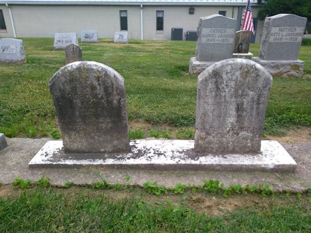 headstones before cleaning