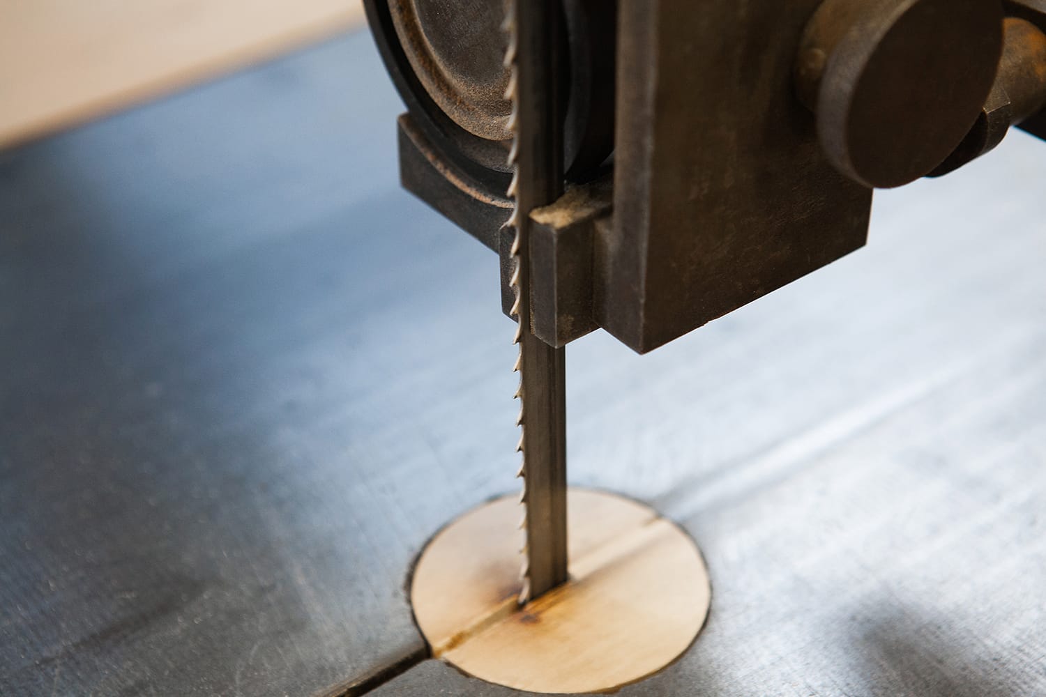 Studio_Saw_Wood