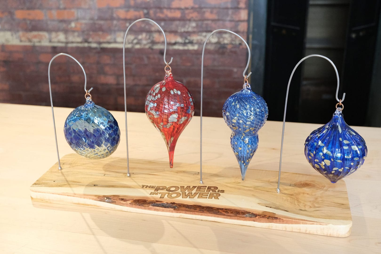 Custom Gifts & Awards